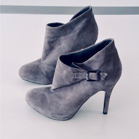 Colin Stuart Grey Leather Booties Size 7.5 - Picture 1 of 4